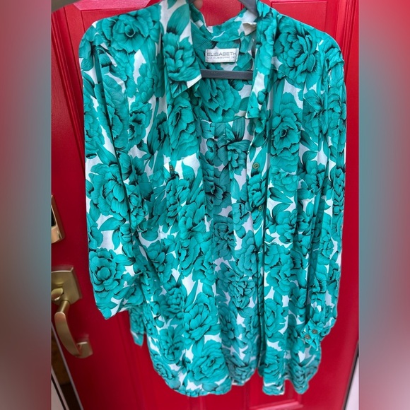 Semi translucent foower shirt - Picture 1 of 3